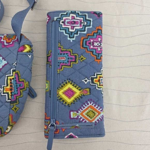 Vera Bradley Womems Crossbody Hip Pack & Wallet Blue Painted Medallons Bag Purse - Picture 6 of 14